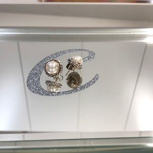 David Yurman pearl earrings